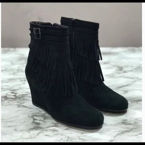 Aerosole Black suede wedge booties